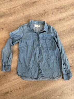 Old Navy Light Blue Denim Button-Up Long Sleeve Shirt - Women